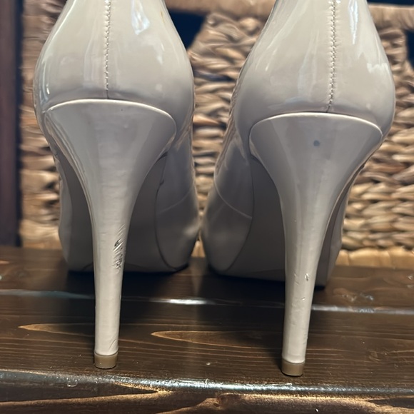 Nine West Patent Nude open toed heels - Picture 5 of 9